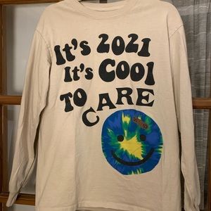 Lonely ghost ‘it’s cool to care’ long sleeve size M!